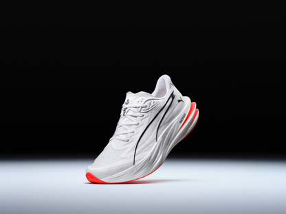 【ウィメンズ】PUMA DEVIATE PURE NITRO【ホワイト/レッド】